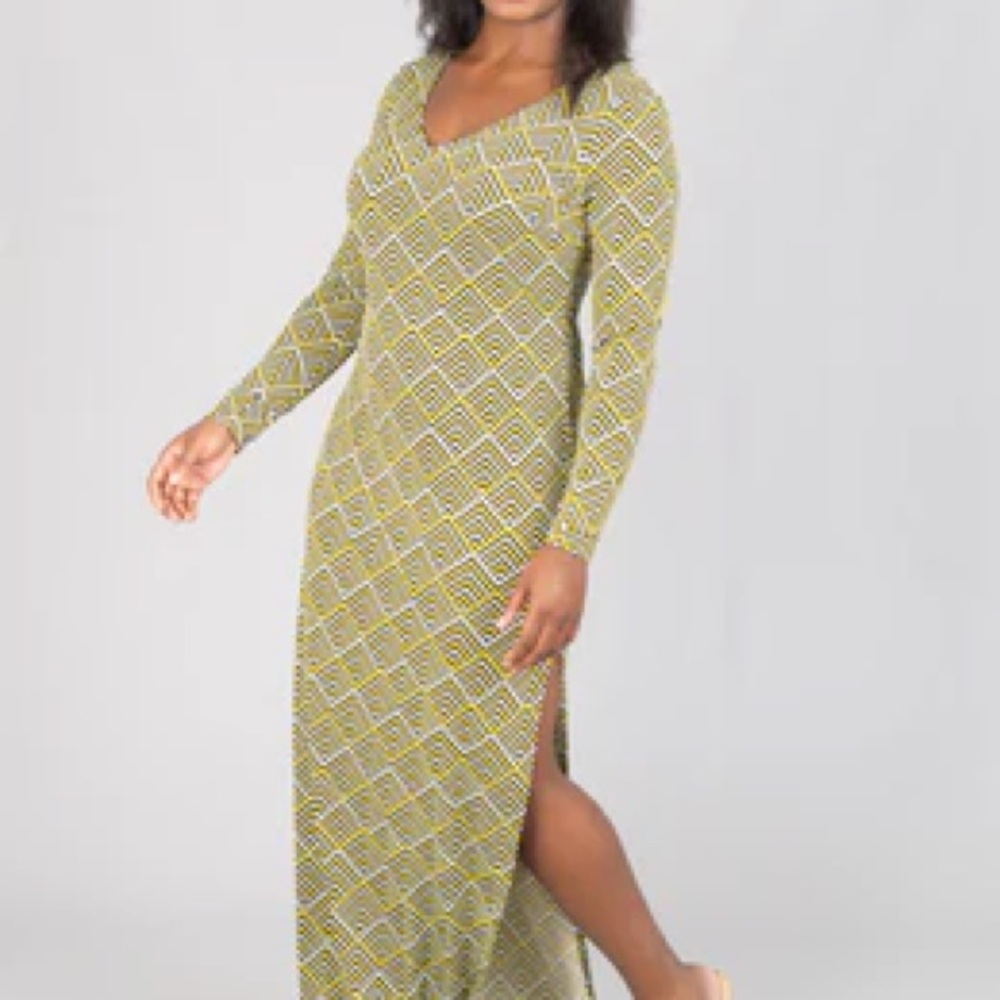 0995. Vertigo Paris Green and Yellow Geometric Maxi Dress